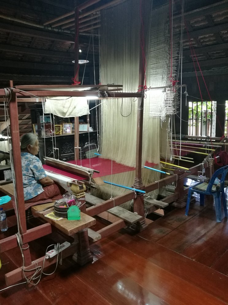 Ban Tha sawang Silk Weaving Village