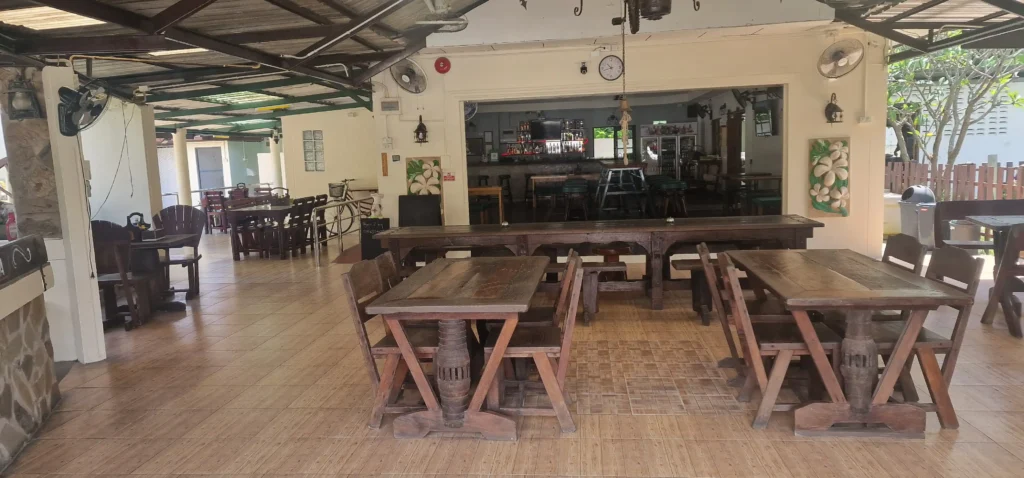 Contact Ryans Resort Outside Bar Area